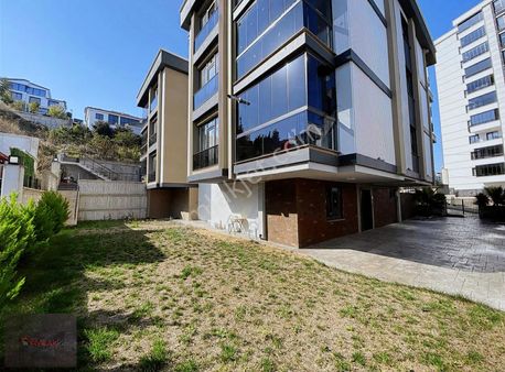 Emlakkent'ten Atakent'te Bulvara Yakın Mesafe Lüks 1+1 Daire