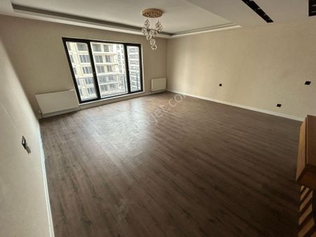 Kariyer'den Yozgat Bulvarında Ultralüks Sıfır Yüksek Kat 4+1 !!!!