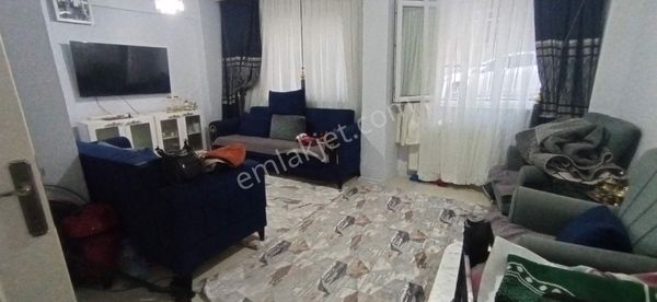 Kullanışlı Geniş 1+1 Giriş Kat