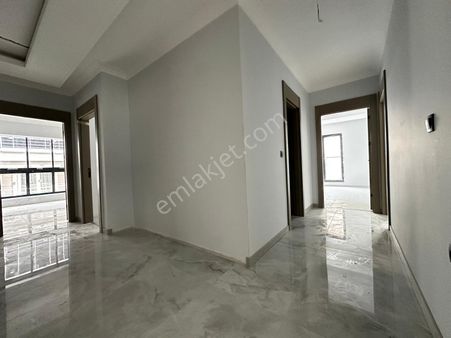 Yükseltepe'de Yeni Binada Site Konseptin'de Çift Banyolu Full Yapılı 4+1 !!!!