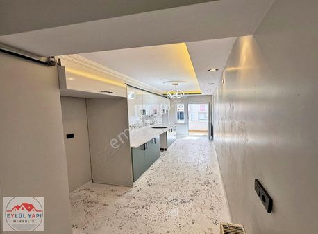 Eylül Yapıdan Harika Konumda Hastaneye Okula Yakın Fırsat Arakat