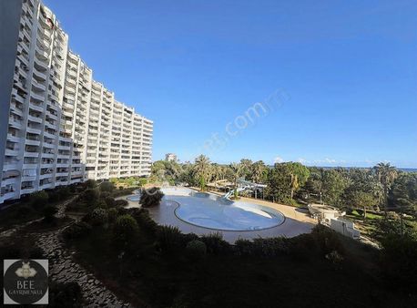 Bee Gayrimenkulden Deniz Manzaralı Geniş Oturum Kiralık