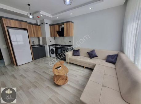 Denize 300 Mt Havuzlu Site İçerisinde Sıfır Eşyalı Kiralık 1+1