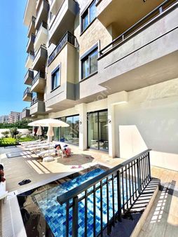 Mahmutlar Albimo Luna Loftta Eşyalı Otel Konforunda Full Aktiviteli Satılık 1+1 50 M² Daire