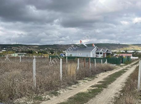 Çatalca Elbasan'da 250 M2 Elektrik Var Çevrili Kapısı Takılı