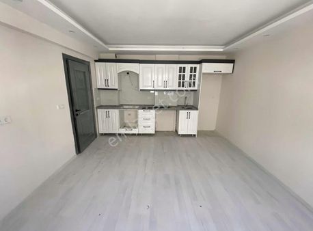 Aytaç Emlak'tan Ara Kat Satılık 1+1 Daire