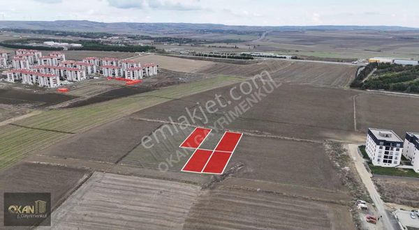 Silivri Merkezde Satılık 4 Adet 700 M2 Arsa