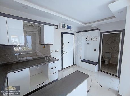 Özdeğirmenci Yapı-emlaktan Satılık 1+1 Ler