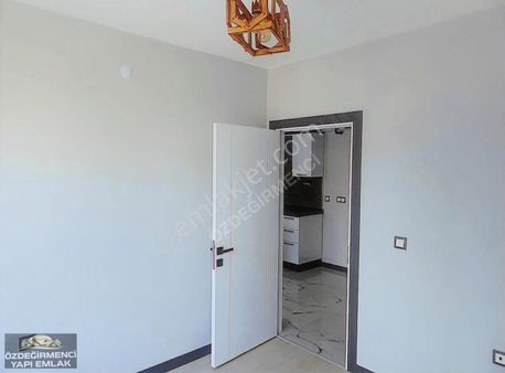 Özdeğirmenci Yapı-emlaktan Satılık 3+1 Ler