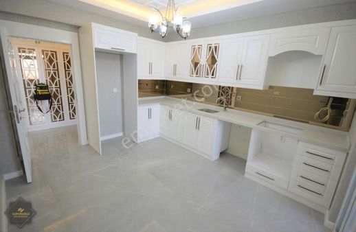 Ertuğrulgazi'de S.içerisinde K.otoparklı E.banyolu Lüks 2.5+1 !!