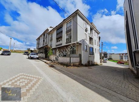 İhsaniye Mahallesinde Satılık 2+1 Arakat Daire