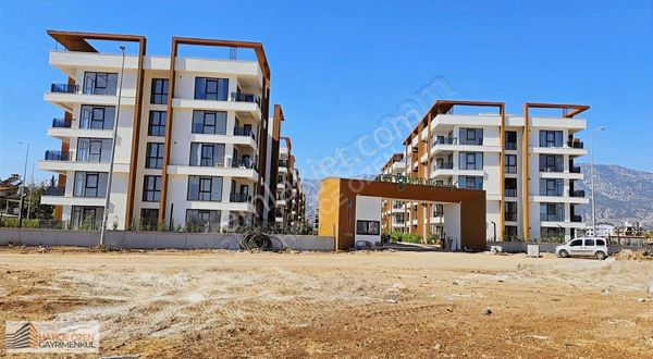 Döşemealtı Rengiantalya Greenlife'da 1+1 66m2 Satılık Daire