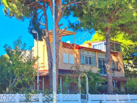 Davutlar Sahil Köşe Konum 4+1 İki Banyolu