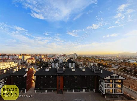 Selçuklu İstanbul Yolu Cephe Yatırımlık Cam Balkonlu 1+1 Daire..