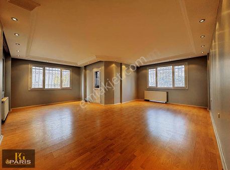 Paris'ten Mahfesığmazda 5+1 Çok Geniş Satılık Daire !!!