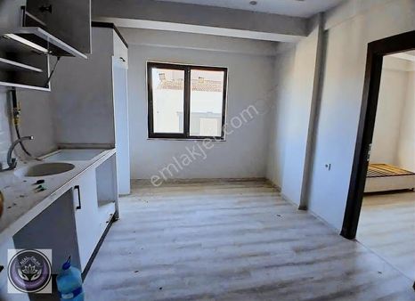 Balıkesir Plevne Mahallesi Kiralık Eşyasız 1+1 Daire