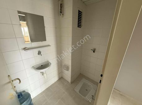 Camilide Adliye Ek Binası Yanı Kiralık 3+1 Daire