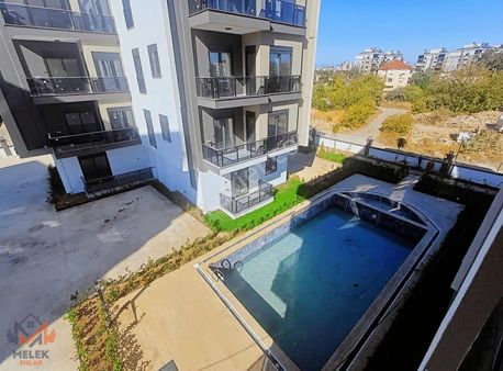 Kepez Göksu Mahallesi Satılık Havuzlu Ara Kat Güney Cp Lüx 1+1