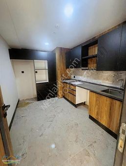 Necaroğulların Ceysa Centrapol 2+1 Cadde Cepheli