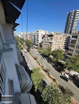 Adana Barajyolunda Cadde Üzeri 3+1 Kiralık Daire Merkezi Konum