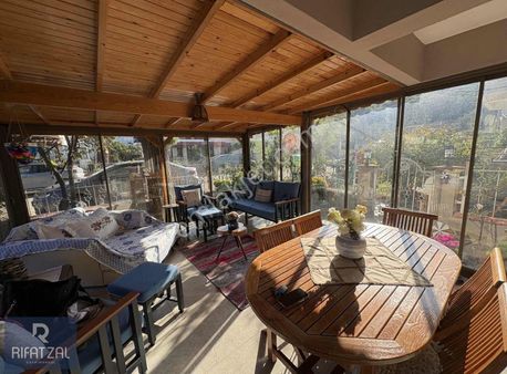 Ayvalık Sefa Çamlık'ta Satılık 3+1 Villa