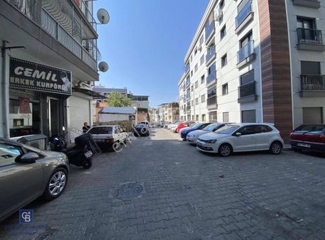 Yeşilyurt'da Polat Caddesi Yakını Kiralık Dükkan