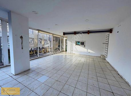 Vefa Gayrimenkulden Petrolyolu Caddesine Cephe Kiralık İşyeri