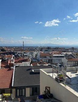 Tamer'den Küçükkuyu Merkezde Deniz Manzaralı 1+1 Daire