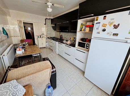 Real Center//narlıdere Yenikalede Geniş Ferah 3+1 Daire