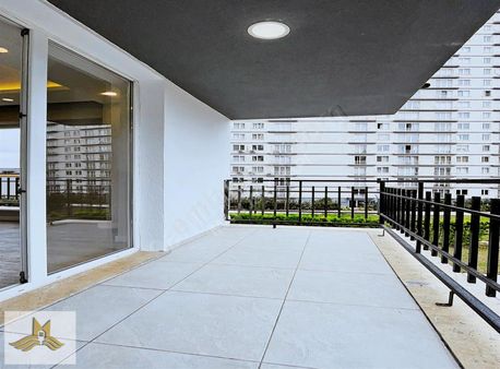 Mavi Işık'dan Metrobüse Yakın Site İçinde 1+1 Satılık Daire !!