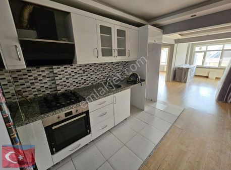 Kocamustafapaşa Seyidömer Fullyapılı 4.son Kat 2+1 80mk 24.000tl