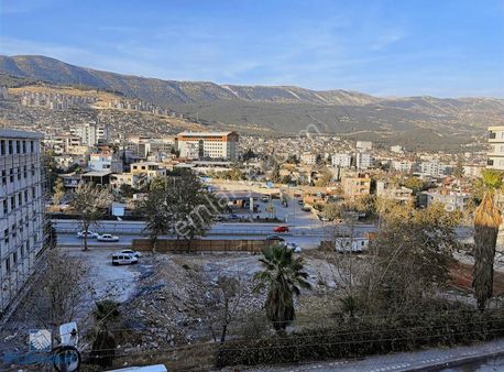Binevler Turyaptan Şekerdere Ana Cadde Arkası Satılık 3+1