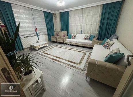 Beylikbağı Mah Balkonlu Geniş Yüksek Giriş Temiz 2+1 Daire