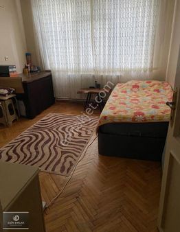 Cevizli Mah Balkonlu Geniş Temiz Arakat 3+1 Satılık Daire