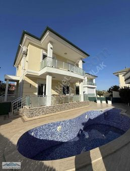 Dalaman Karaçalıda Müstakil Havuzlu Mobilyalı Villa