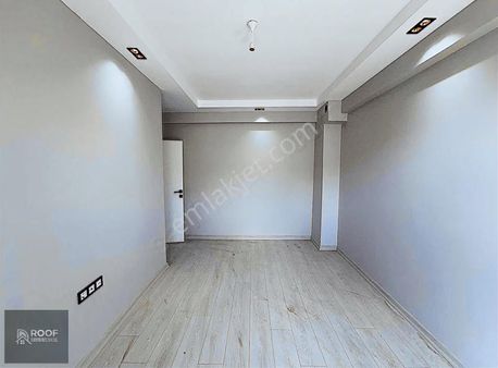 Çamlıca Mahallesinde Tramvay Durağına Yakın 2+0 Ferah Daire