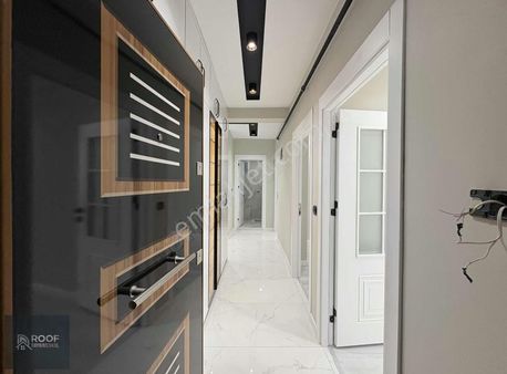 Çamlıca Mahallesinde Modern Tasarımlı, Yerden Isıtmalı Geniş 3+1