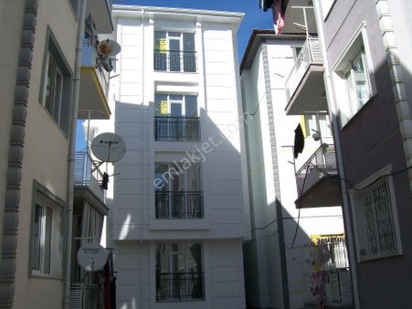 Hacı Mustafa Mah. Meteroloji Yanında (1+1) Ve (2+0) Kiralık Ve Satılık Daireler