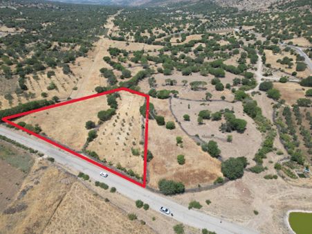 Aliağa Karakuzu Da 7.888 M2 Satılık Tarla