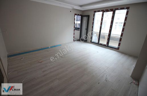 Evalmak'tan Halkalı Merkez Mah.de Satılık 2+1 0 Otoparklı Arakat