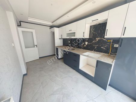 Fevzi Çakmak Mah Karanlık Odası Yok 2+1 Daire