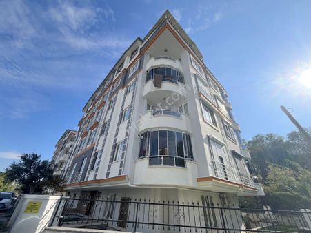 🔴güç Gayrimenkul'den Akçay'da Doğa İle İç İçe Full Yapılı Ön Cephe Satılık 2+1 Daire