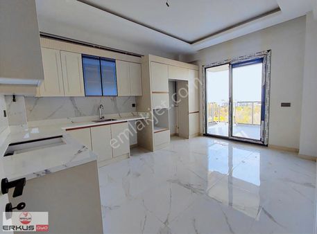 Erkuş Gayrimenkul'den Bereketlerde Ferah 3+1 Fırsat Daire