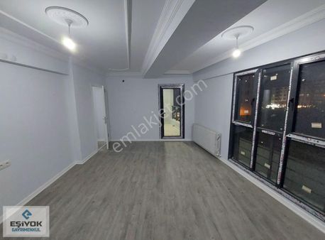 Torbalı Ayrancılar Da Hastane Yakını Kredı Imkanı Olan Sıfır 2+1