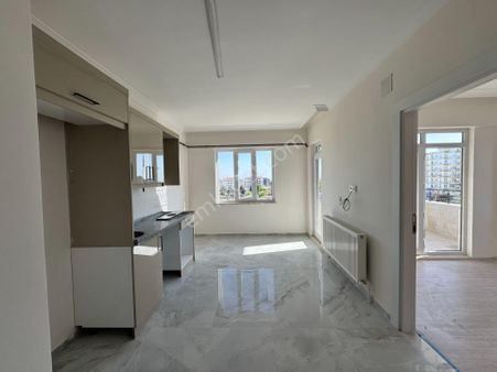 Babil Emlaktan Fırsat! Cadde Üzeri Satlık Sıfır 2+1 Stüdyo Köşe Daire