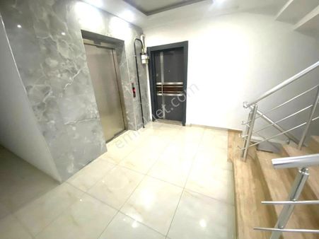 🏡🏡aktiften Geriş'te Önü Kapanmaz Geniş Balkonlu 137 M2 Geniş Aileler İçin 3+1 Satılık Daire