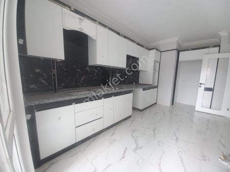 Emrah Çiftci'den Selçuklu Kosova Mah.sancak İtfaiye Civarı Satılık 3+1 Sıfır Lüks Daire