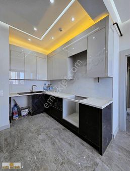 Aziz Emlak'tan Mezitli Kuyuluk'ta 3+1 Acil Satılık Daire