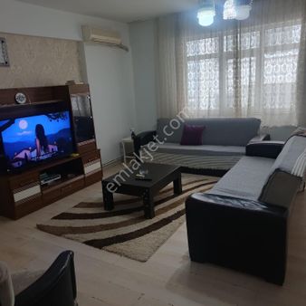 Hürriyet Mahallesinde İci Temiz Satılık Daire