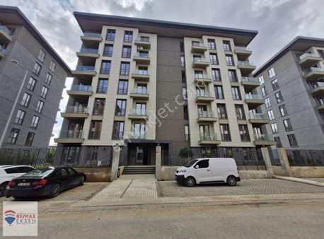 Emlak Konut Çınarköy 2+1 Kiralık Evebeyn Banyolu